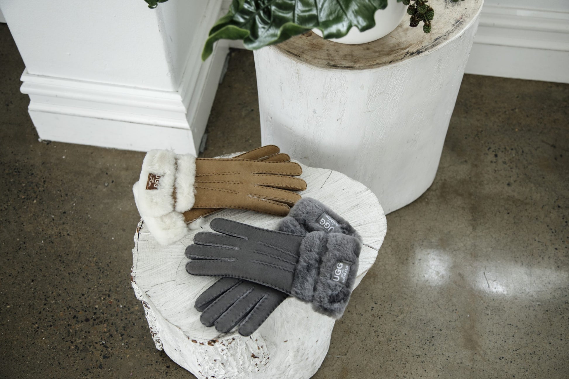 UGG Gloves – Uggies